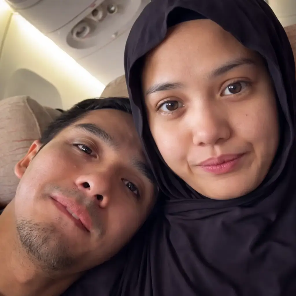 Tepis Isu Miring Karaoke Bareng LC, Ricky Harun Justru Pamer Kemesraan dengan Herfiza di Tengah Badai Gosip